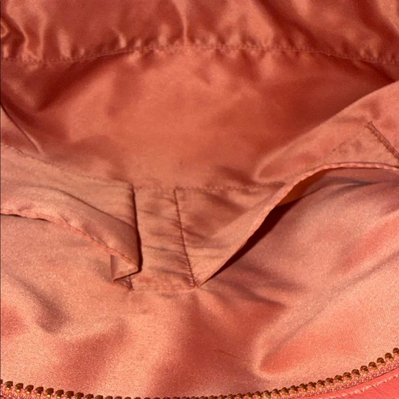 Coach set of 3 Coral and Cream shoulder bag wrestles , and card holder - Picture 13 of 17